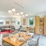 4 Bedroom Lovely In *