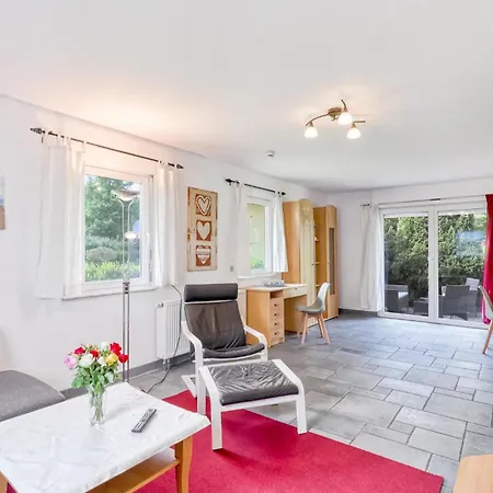 Апартаменты 4 Bedroom Lovely In *